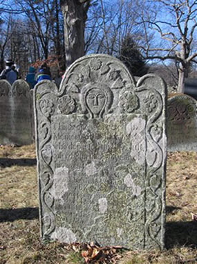 A typical headstone found in Fuller Cemetery